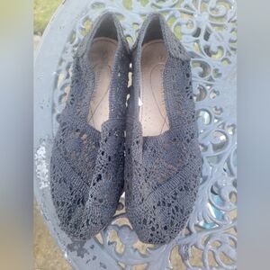 Bahama bay, black crochet Slip on casual comfort flats, 7. NWOT